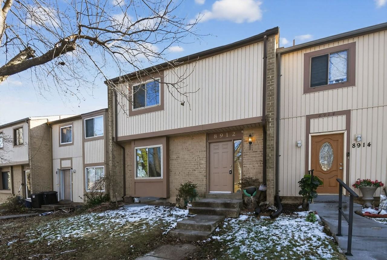 8912 Centerway Rd - Photo 2 of 33