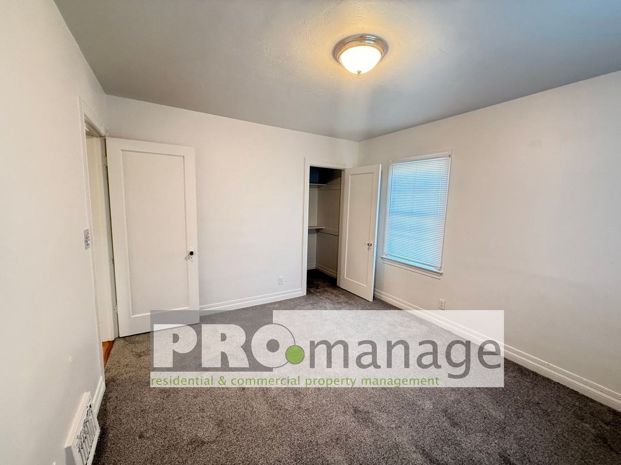 446 S Park Ave - Photo 6 of 14