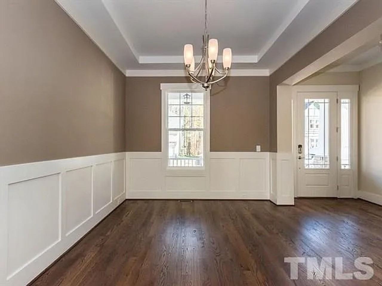 132 Larkin Ln - Photo 4 of 18