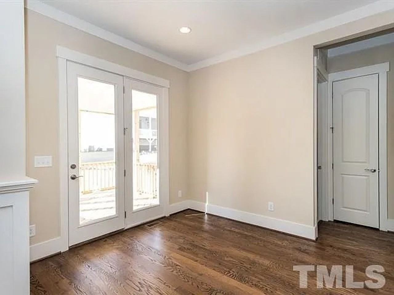 132 Larkin Ln - Photo 6 of 18