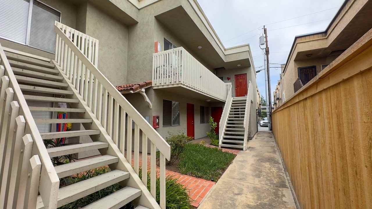 TM Glacier - Photo 2 of 4