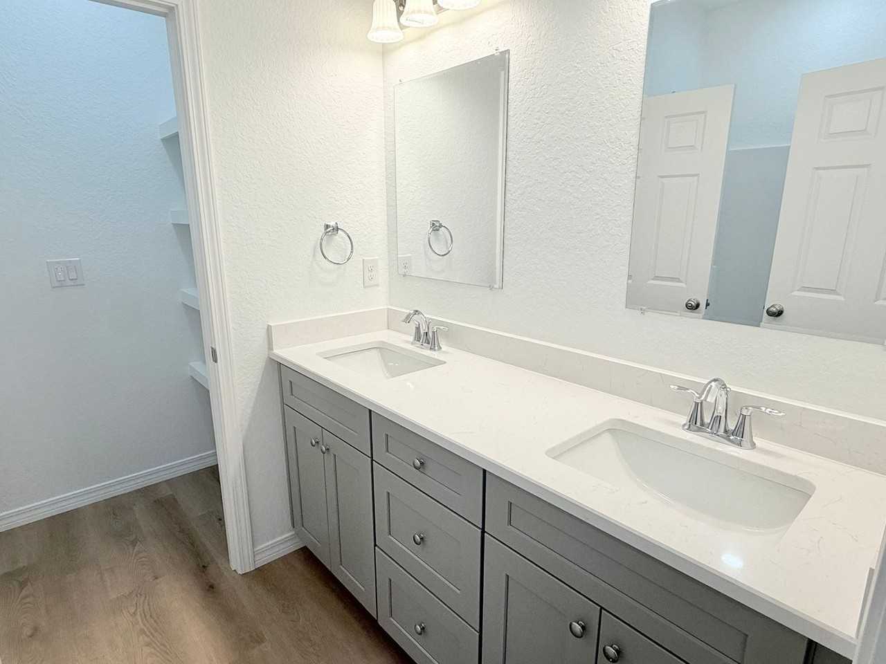 3384 Hudson Bnd - Photo 7 of 16