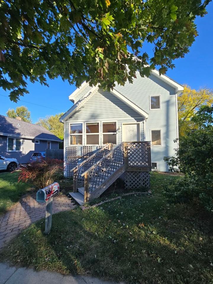 1714 Erie Ct - Photo 2 of 29