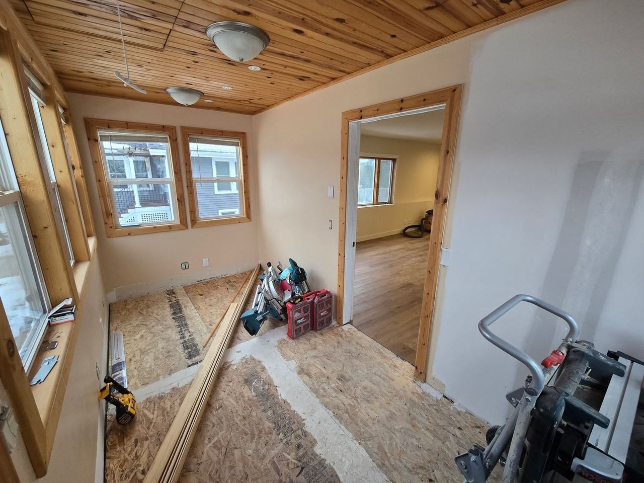 1714 Erie Ct - Photo 5 of 29