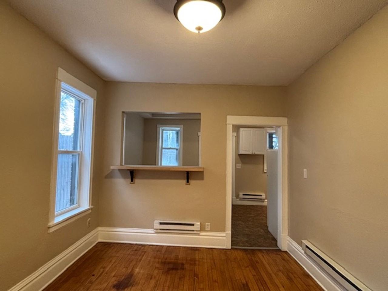 511 Minnehaha Ave E - Photo 7 of 41