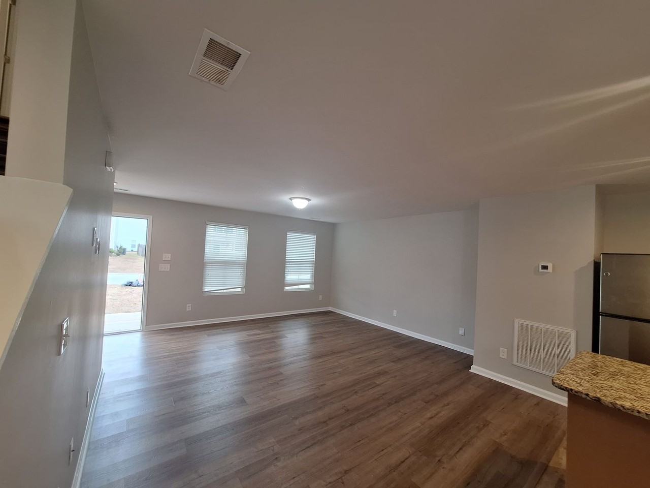 1108 Lake Village Dr - Photo 7 of 50