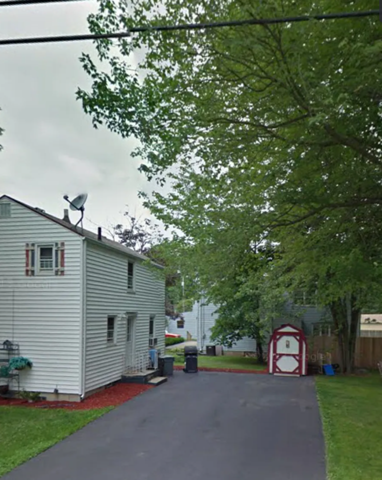 3639 Shelby Rd - Photo 3 of 11