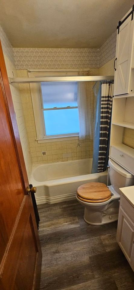 1363 W 12th St - Photo 6 of 18