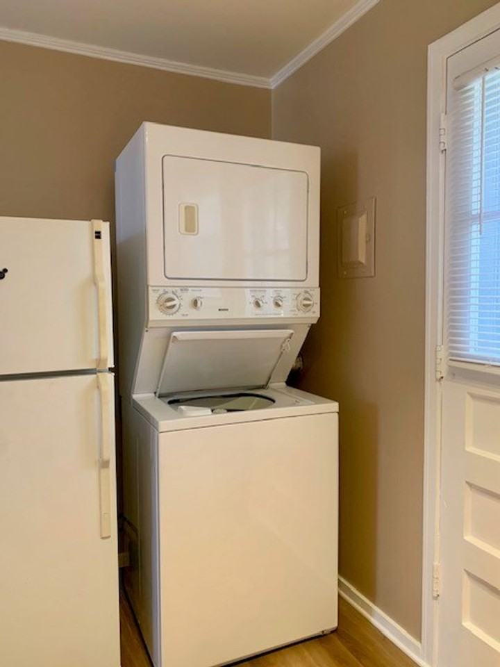 532 Overlook St - Photo 5 of 13