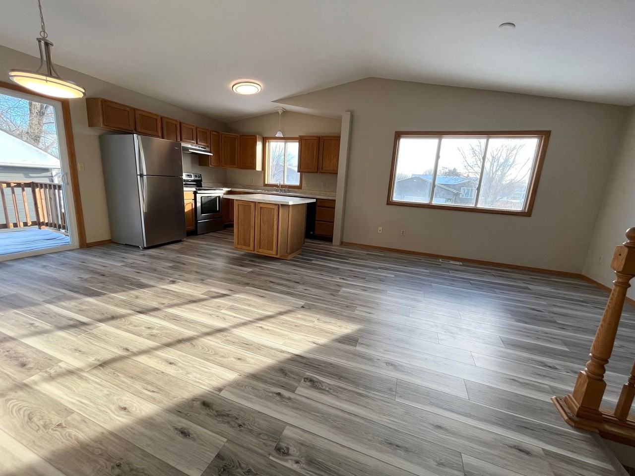 6320 W 66th St - Photo 6 of 37