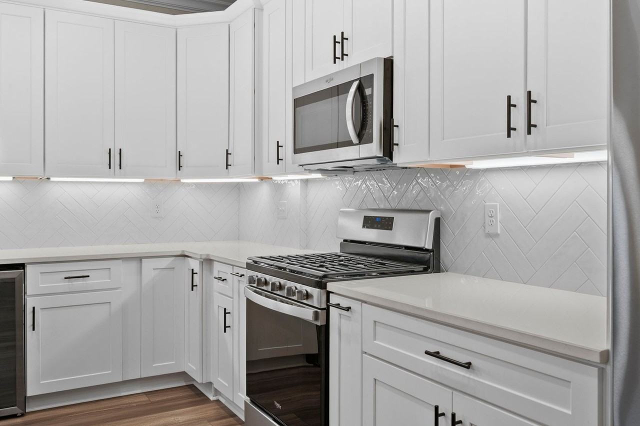 817 Brown Swiss Ct - Photo 6 of 31