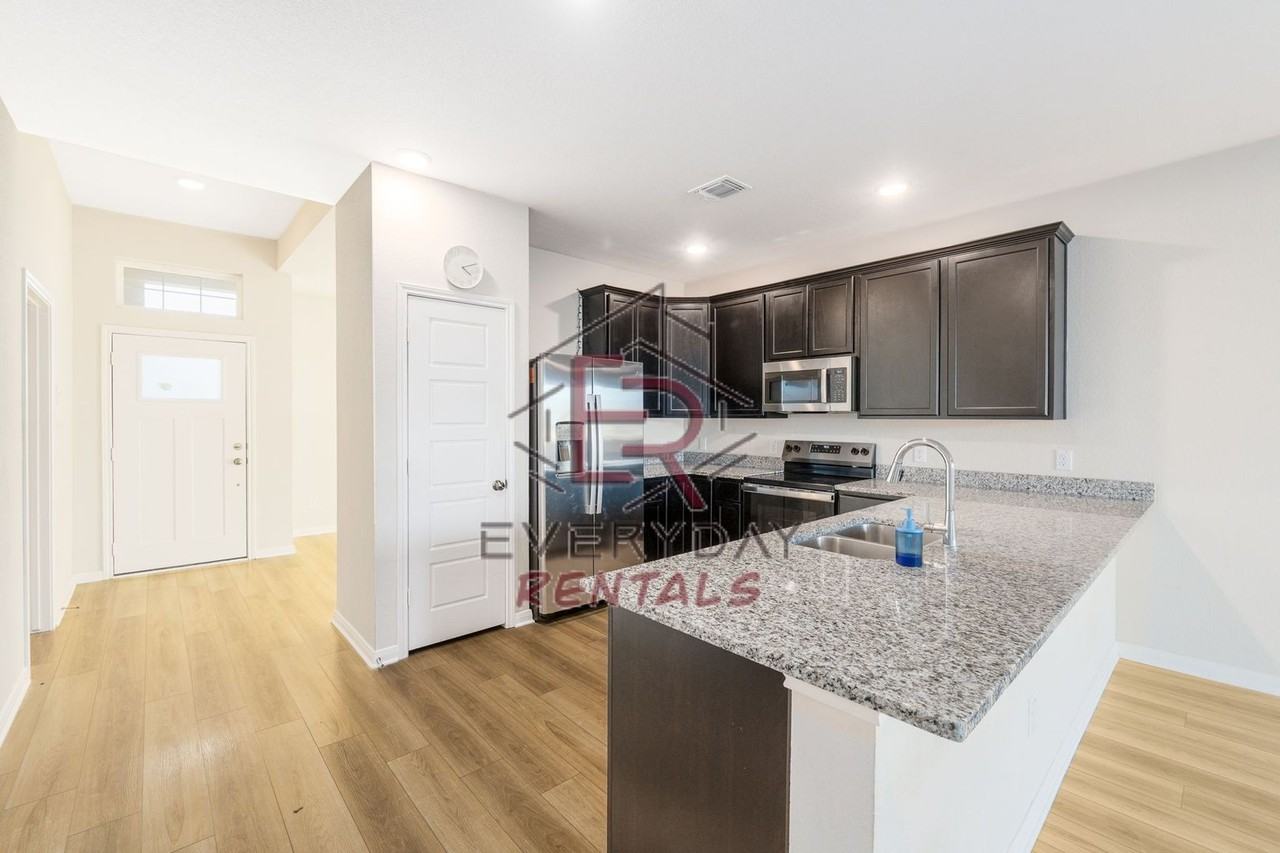 10006 Cauthon Cv - Photo 3 of 15