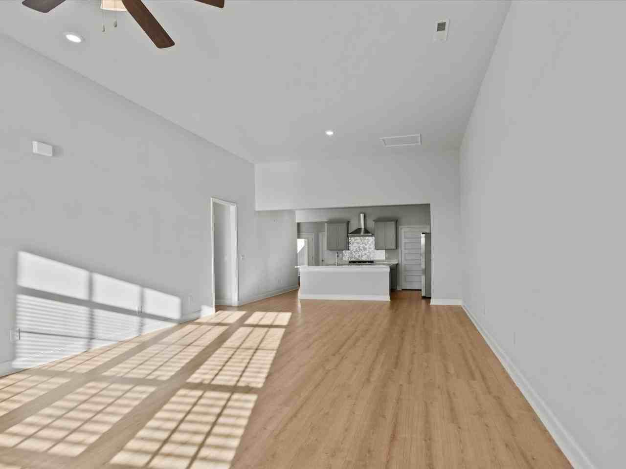 136 Moss Brook Ln - Photo 6 of 28