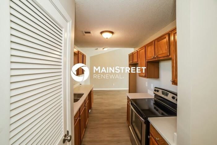 21 Grist Mill Ln - Photo 4 of 16