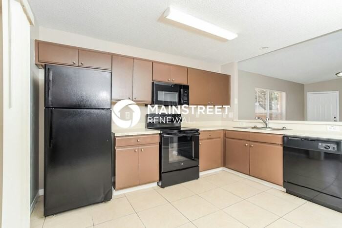 3614 Wimbledon Ln - Photo 5 of 16