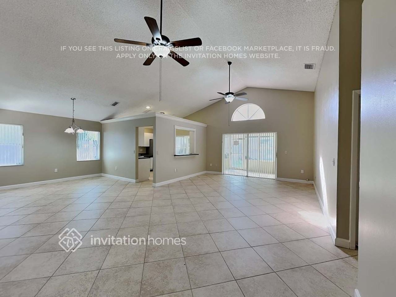 12152 Nw 35th Pl - Photo 4 of 22