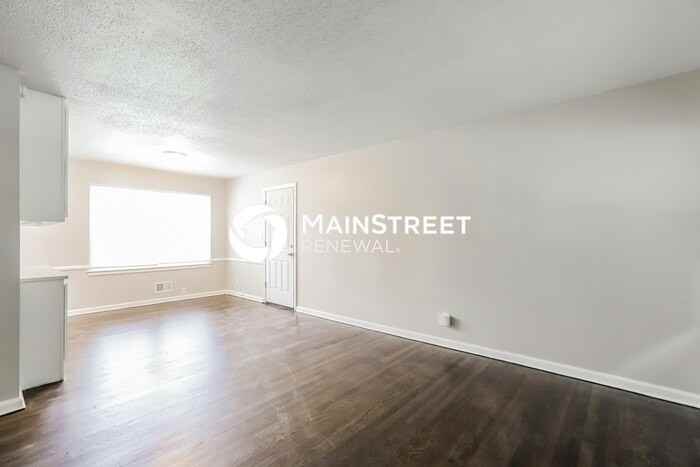 9505 Newton Ave - Photo 4 of 17