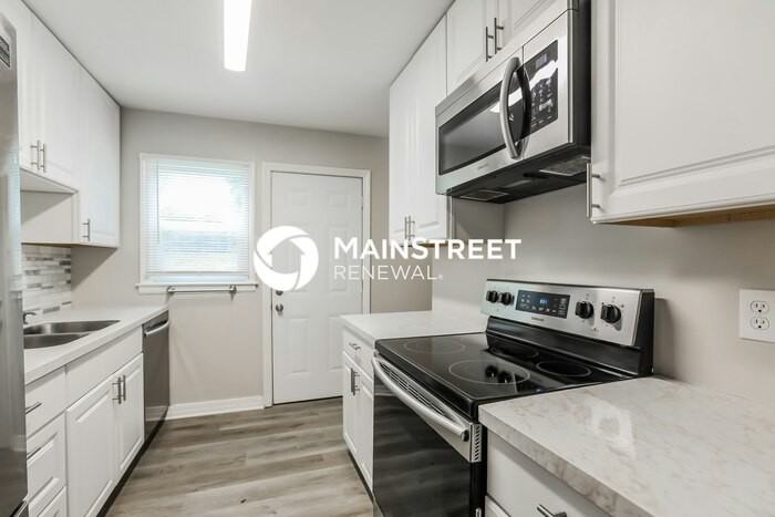 9505 Newton Ave - Photo 5 of 17