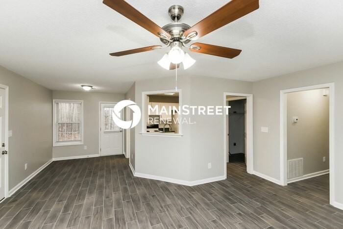 1091 Woodwind Dr - Photo 5 of 16