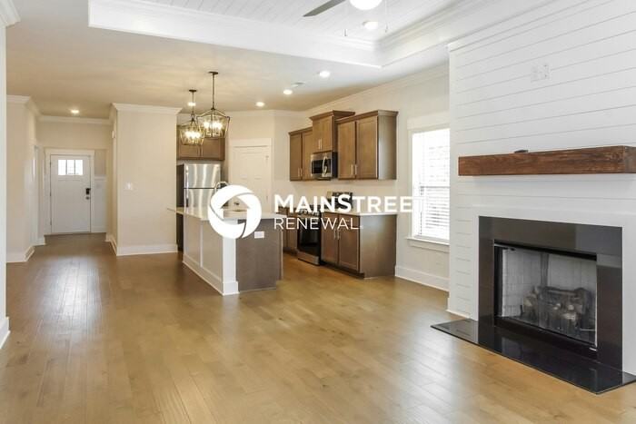 14705 Greenleaf Dr - Photo 2 of 16