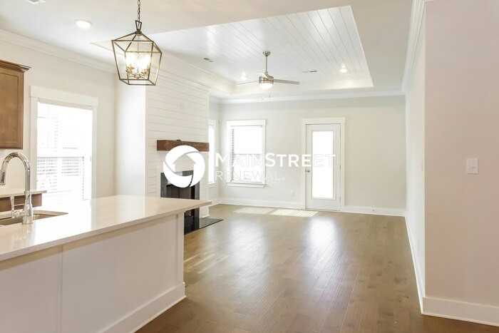 14705 Greenleaf Dr - Photo 5 of 16