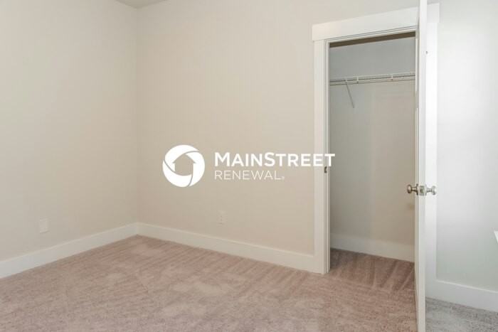 14705 Greenleaf Dr - Photo 7 of 16