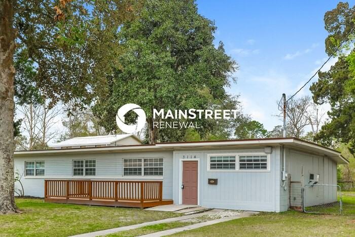 3114 Hampton Ave E - Photo 3 of 16