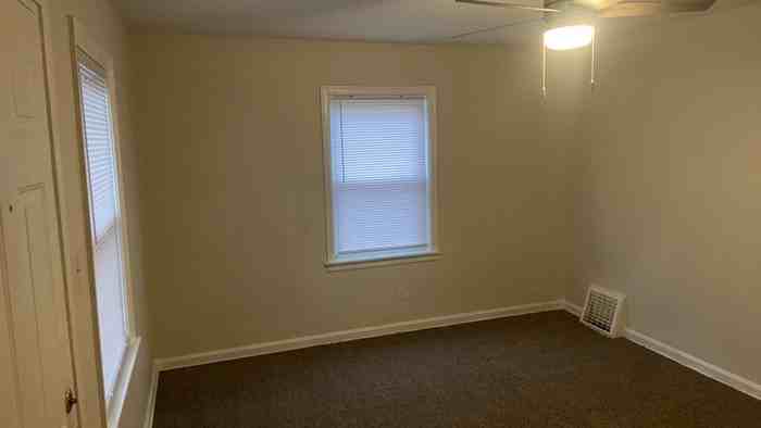 506 Middle St #A - Photo 4 of 18