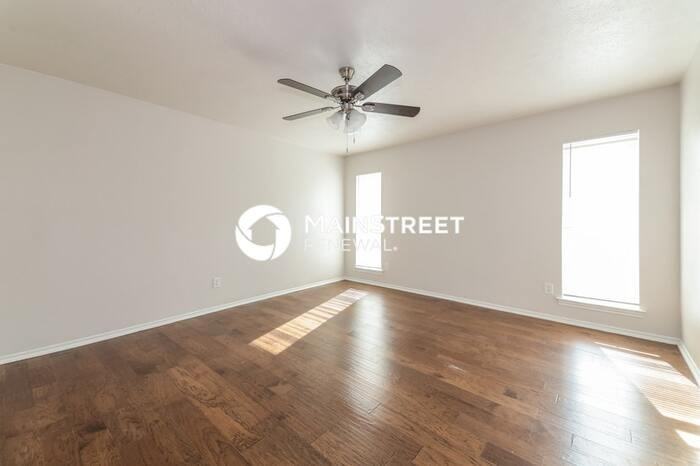 608 San Carlos Dr - Photo 6 of 16