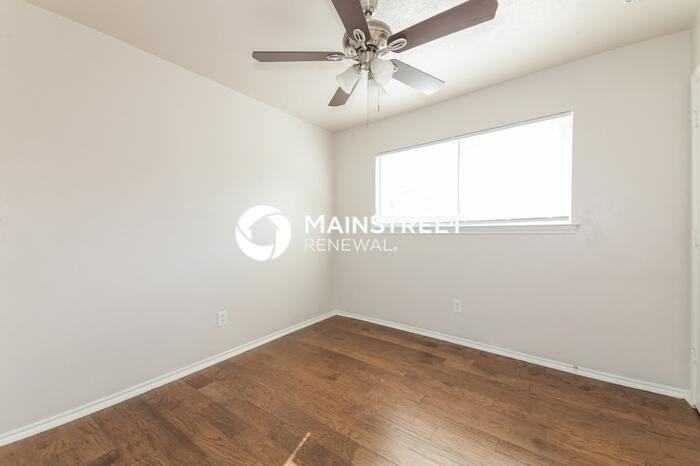 608 San Carlos Dr - Photo 7 of 16