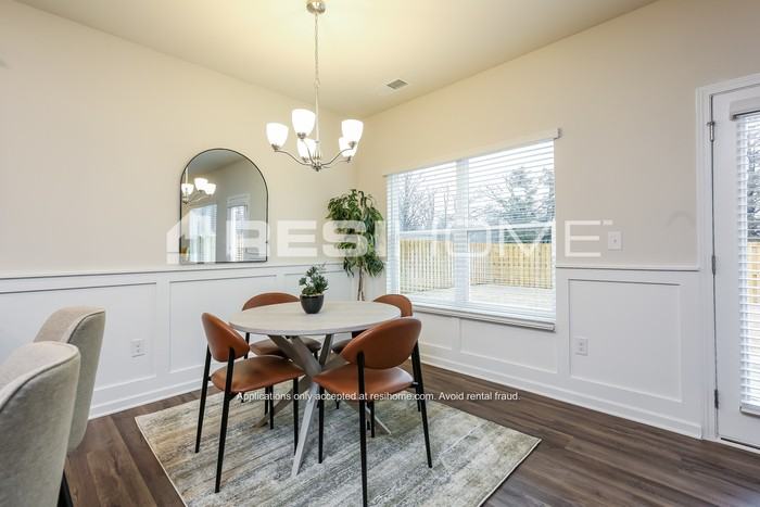 404 Buxton Ave - Photo 6 of 18