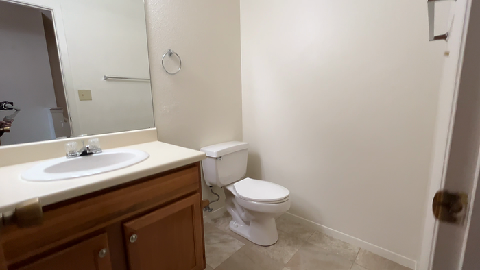 375 Mickelson Ct - Photo 7 of 15