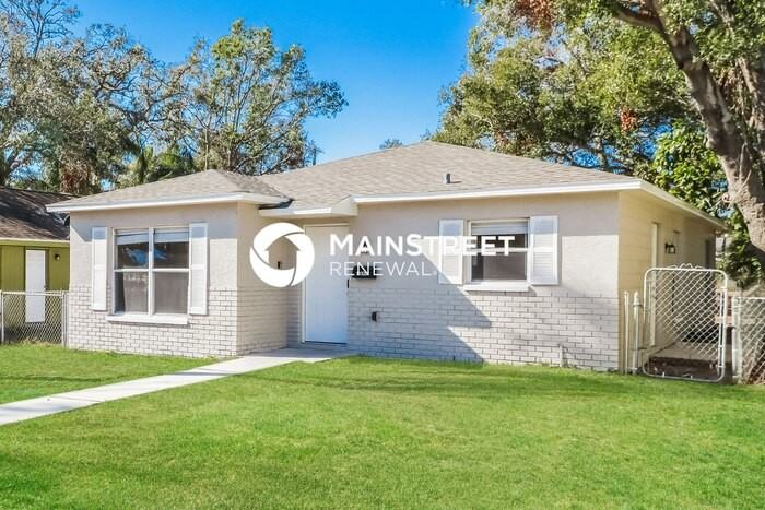 2045 14th St S - Photo 2 of 16