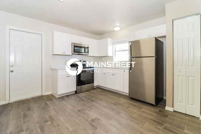 2045 14th St S - Photo 7 of 16