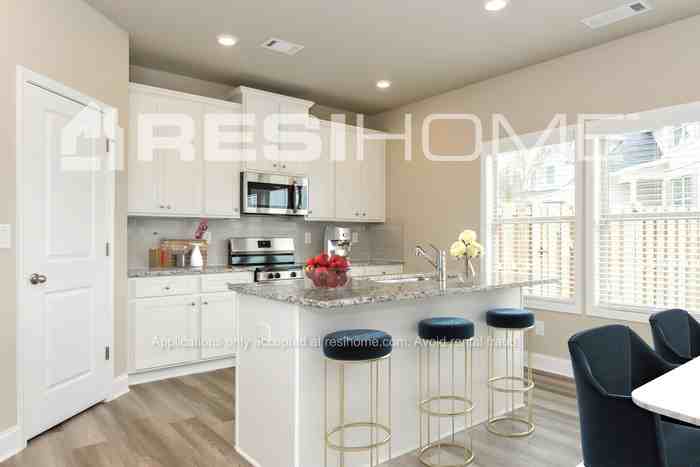 101 Phaeton Ln - Photo 4 of 20