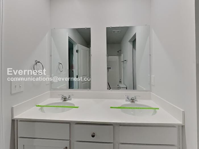 4233 Park Ave - Photo 7 of 18