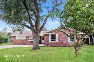 featured image of 218 Leighton Dr