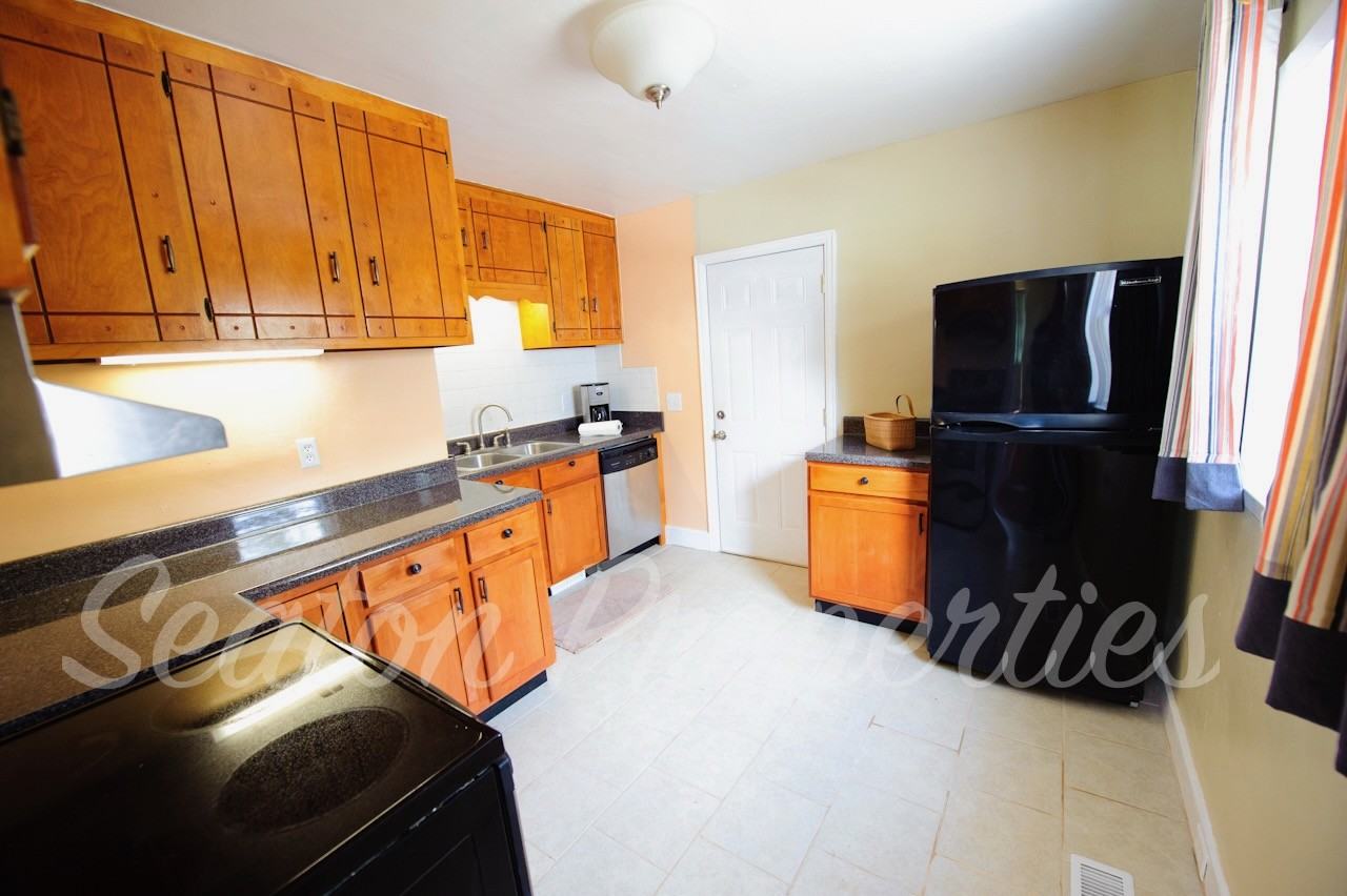 2817 Boright Pl #1 - Photo 7 of 10