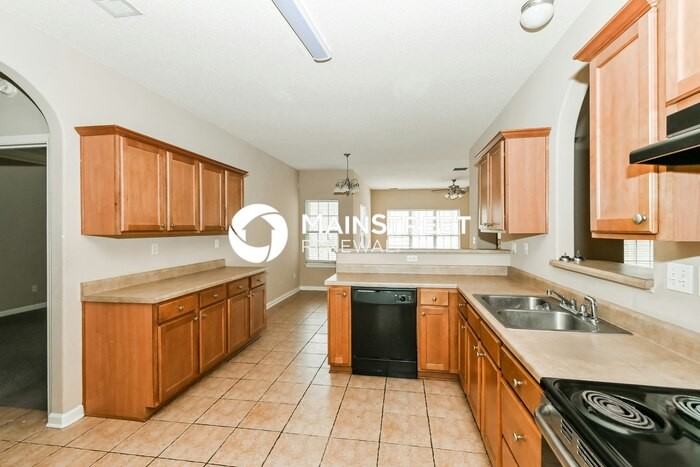 4560 Oakden Ln - Photo 7 of 17