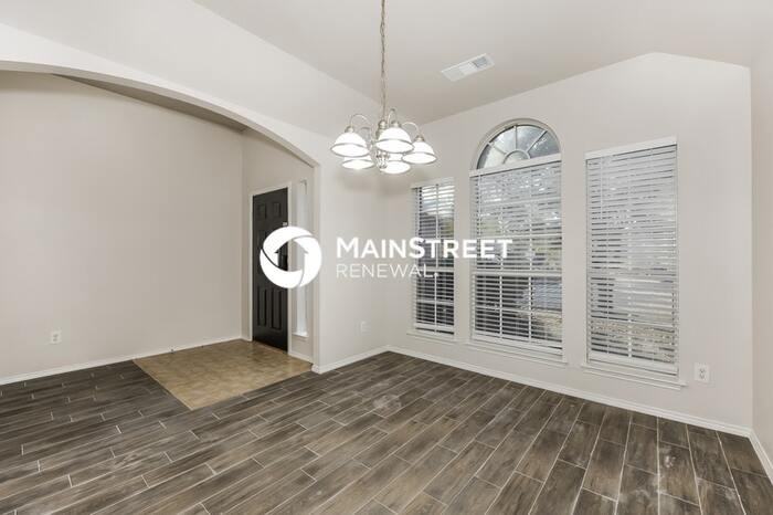 2926 Cowboy Dr - Photo 2 of 17