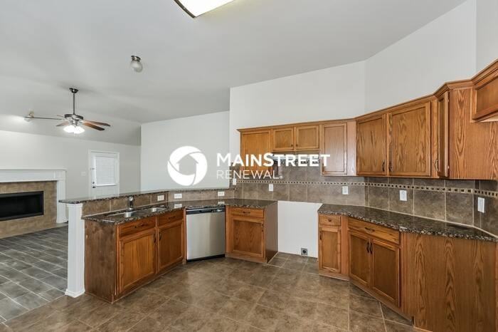 2926 Cowboy Dr - Photo 5 of 17