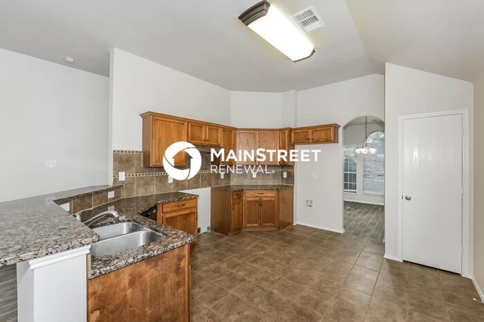 2926 Cowboy Dr - Photo 6 of 17