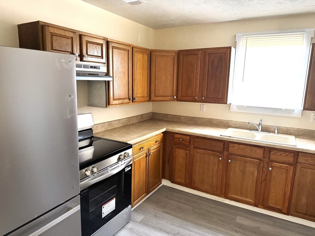 4752 Post St #1 - Photo 4 of 8