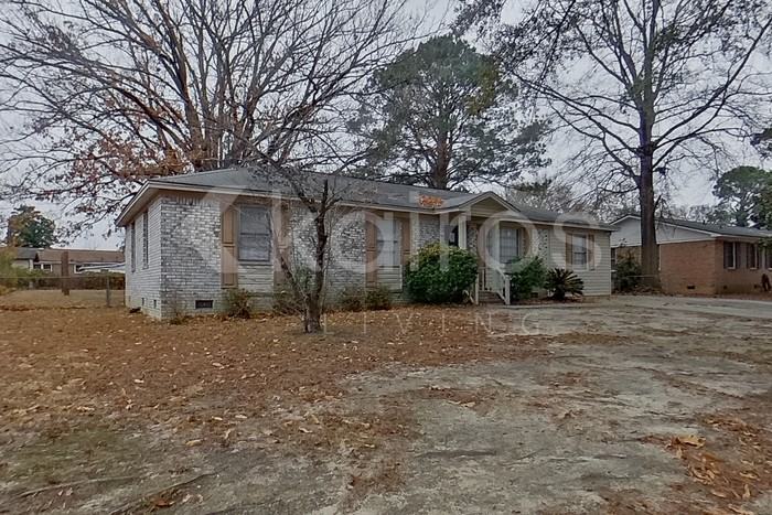 1822 Sedgefield St - Photo 2 of 24