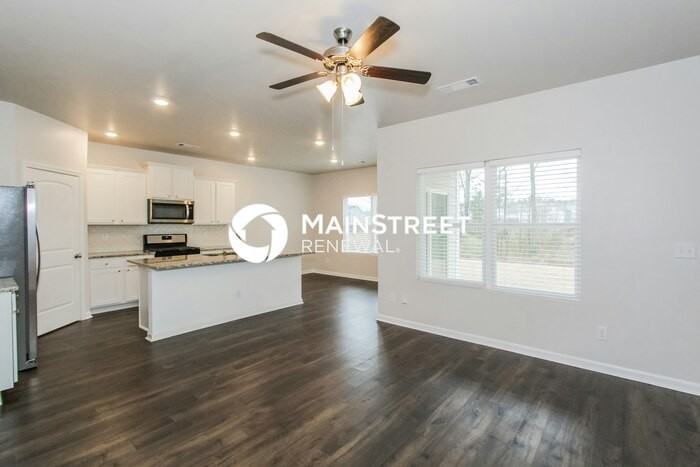 173 Chelsea Park Rd - Photo 2 of 18