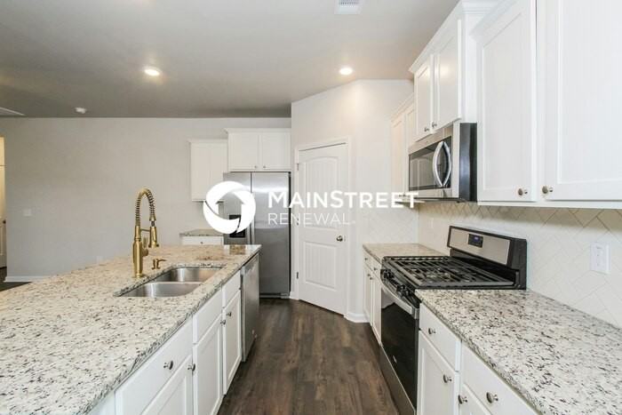 173 Chelsea Park Rd - Photo 6 of 18