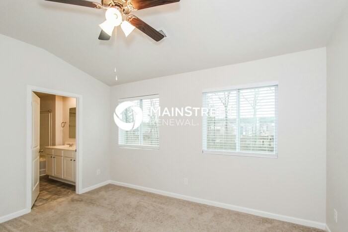 173 Chelsea Park Rd - Photo 7 of 18