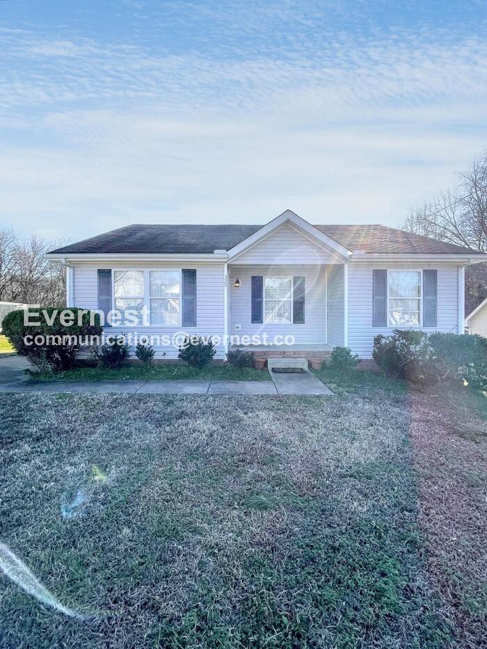 320 Donna Dr - Photo 2 of 27