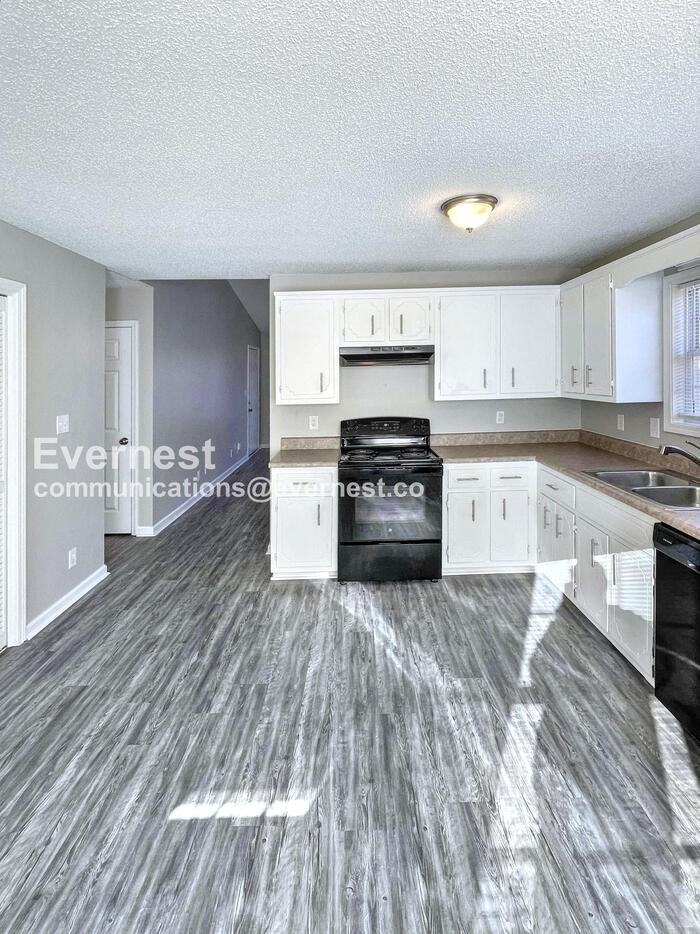 320 Donna Dr - Photo 6 of 27