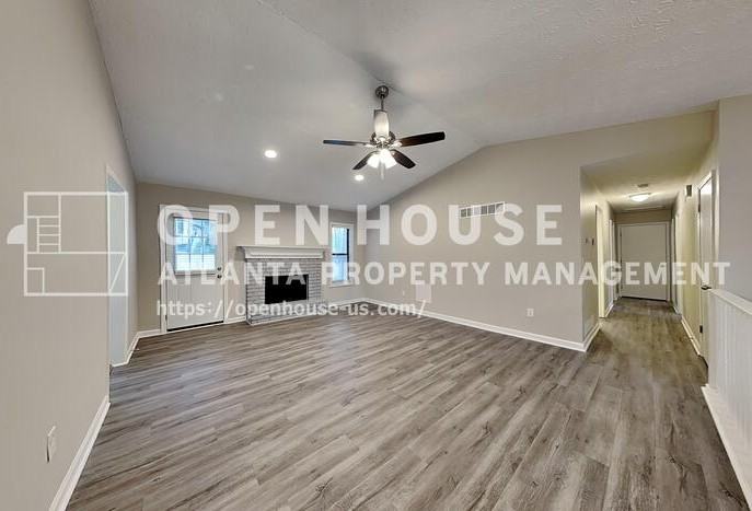 647 Sunshine Trce Nw - Photo 5 of 32